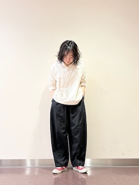「かぐれ（カグレ）のコットンリネンボリュームパンツ（その他パンツ、ブラック系）」を使った、**ai**さん（レディース・156cm）の春コーディネート