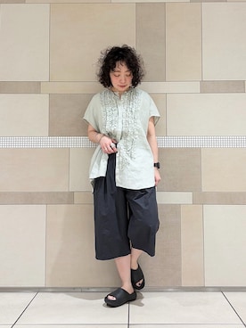 「かぐれ（カグレ）のアイテム（パンツ、グレー系）」を使った、**ai**さん（レディース・156cm）の春コーディネート