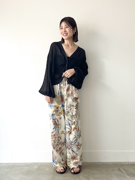 「フラワープリント」｜erikaさん（レディース・163cm）の冬コーディネート