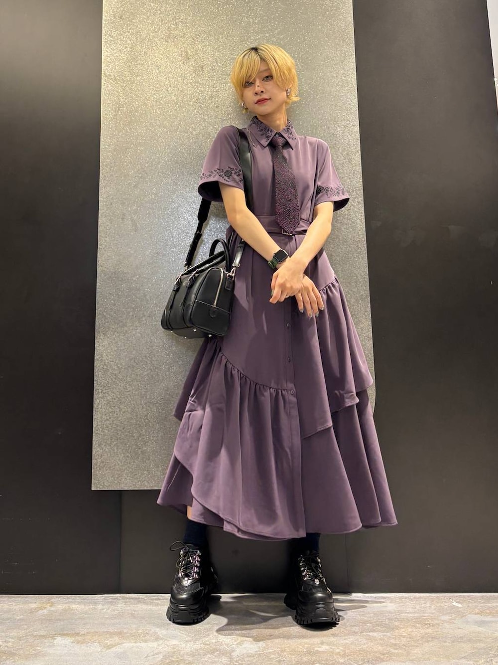 アシメフリルシシュウワンピース(HARE)を使った人気ファッション