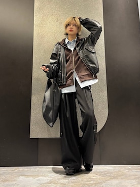 「アイテム（ウォレットチェーン）」を使った、mia4422hさん（レディース・166cm）の秋コーディネート