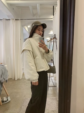 「アイテム（モッズコート、ホワイト系）」を使った、Lianさん（レディース・157cm）の秋コーディネート