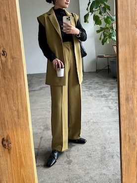 「アイテム（セットアップ、グリーン系）」を使った、Lianさん（レディース・157cm）の冬コーディネート