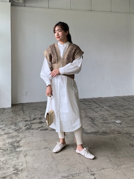 「シンプル」｜「アイテム（シャツワンピース）」を使った、Lianさん（レディース・157cm）の秋コーディネート