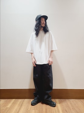 「ITEMS URBANRESEARCH（アイテムズ アーバンリサーチ）のワイドフィットショートスリーブポンチTシャツ（Tシャツ/カットソー、ホワイト系）」を使った、アライタカノリさん（メンズ・164cm）の夏コーディネート