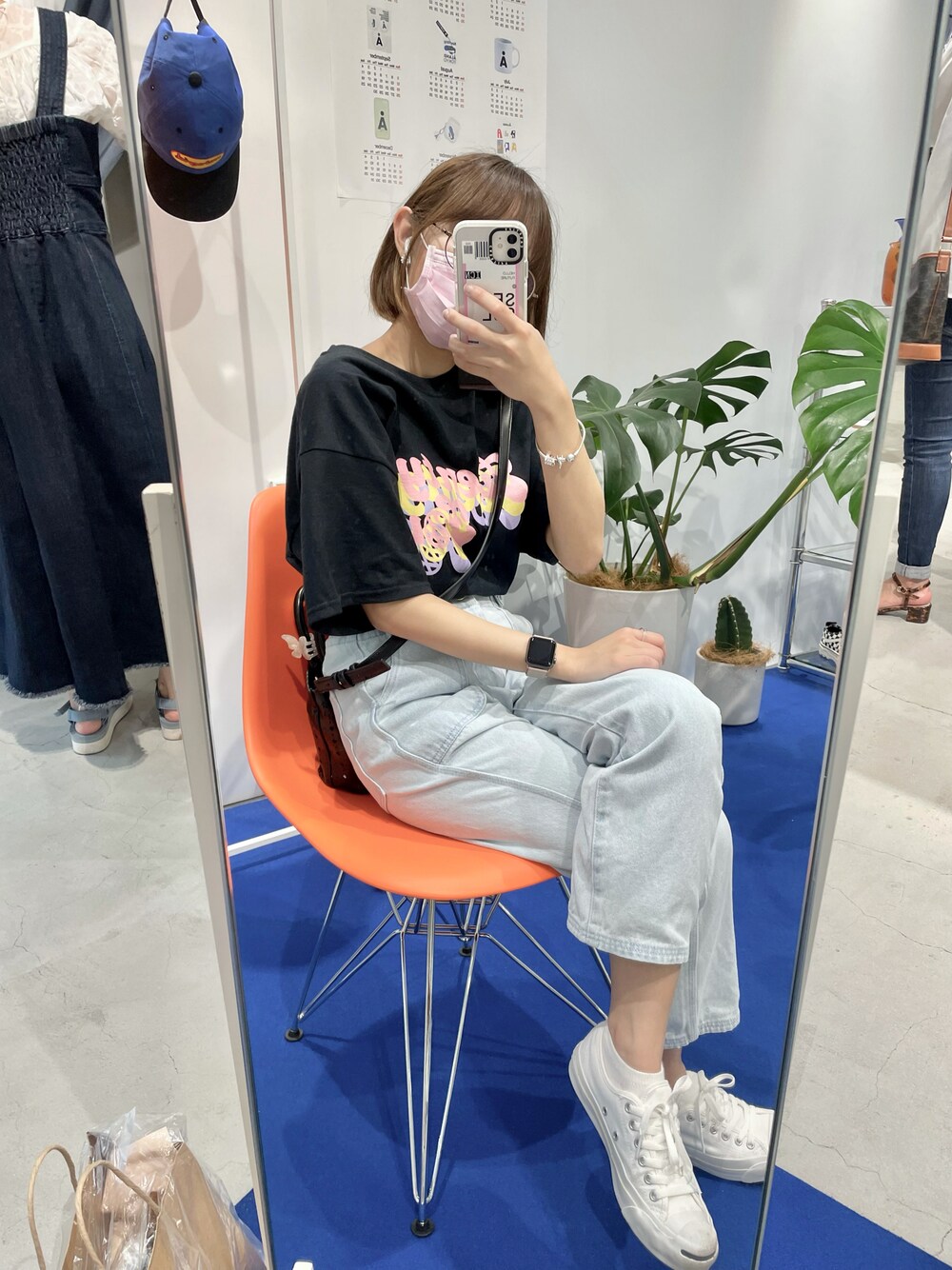 「きれいめカジュアル、パンツスタイル、今日のコーデ、夏コーデ、低身長、カジュアルコーデ、スニーカー、低身長コーデ、いいね、save、フォローお願いします🤑、おしゃれさんと繋がりたい、休日スタイル」｜「FURFURのアイテム（ショルダーバッグ、ブラック系）」を使った、ミルクセーキさん（レディース・152cm）の夏コーディネートの1枚目の写真