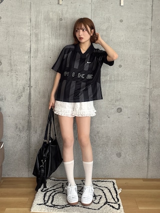 「NIKE(ナイキ)のナイキ スポーツウェア ウィメンズ オーバーサイズド ジャージー / Nike Sportswear Women's Oversized Jersey IO0914-010 Black(ジャージ)」を使った、SAKURAさん(レディース・160cm)の春コーディネート