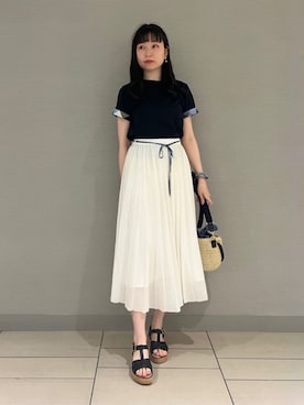 ブルーレーベル・クレストブリッジ公式さんのコーディネート