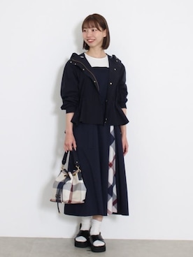 「BLUE LABEL CRESTBRIDGE（ブルーレーベルクレストブリッジ）のアイテム」を使った、ブルーレーベル・クレストブリッジ公式さん（レディース・159cm）の春コーディネート