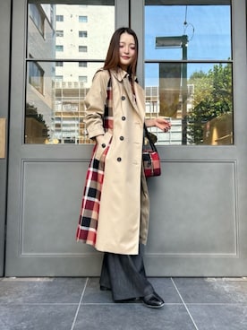 「アイテム（トレンチコート）」を使った、ブルーレーベル・クレストブリッジ公式さん（レディース・163cm）の秋コーディネート