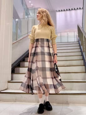 BLUE LABEL CRESTBRIDGEのワンピースを使った人気ファッション