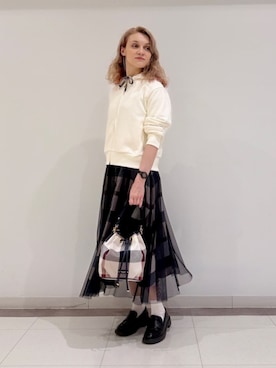 「フード」｜ブルーレーベル・クレストブリッジ公式さん（レディース・161cm）の夏コーディネート