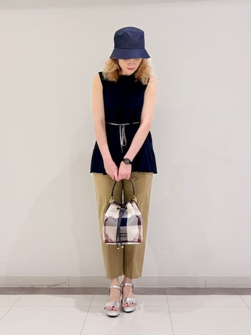 Blue Label バケットハット リバーシブル　新品 BLUE LABEL CRESTBRIDGE 帽子 ハット リバーシブルバケット