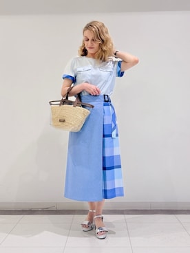 「BLUE LABEL CRESTBRIDGE（ブルーレーベルクレストブリッジ）のタイプライターカットコンビブラウス（シャツ/ブラウス）」を使った、ブルーレーベル・クレストブリッジ公式さん（レディース・161cm）の秋コーディネート