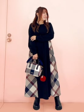 「アイテム（キーホルダー）」を使った、ブルーレーベル・クレストブリッジ公式さん（レディース・152cm）の秋コーディネート