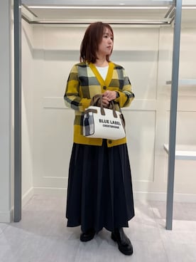 「イエロー」｜「アイテム（ブーツ）」を使った、ブルーレーベル・クレストブリッジ公式さん（レディース・165cm）の冬コーディネート