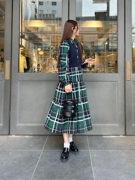 「アイテム（トレンチコート）」を使った、ブルーレーベル・クレストブリッジ公式さん（レディース・163cm）の夏コーディネート