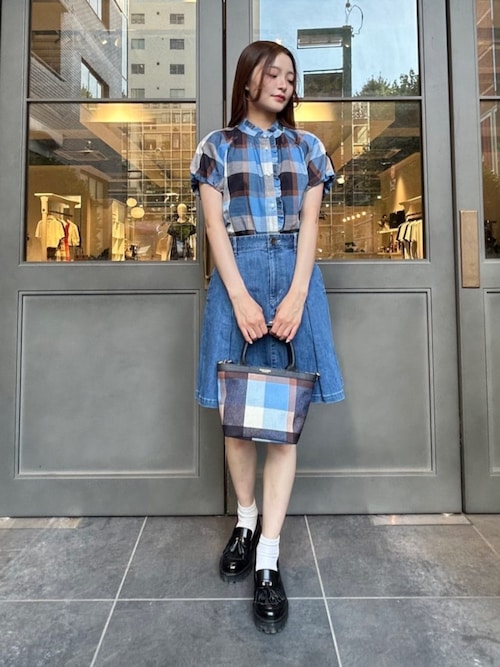 BLUE LABEL CRESTBRIDGE（ブルーレーベルクレストブリッジ） ブラウス