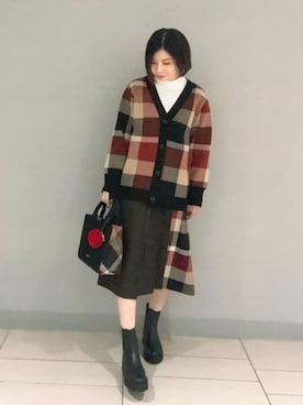 「アイテム（キーホルダー、レッド系）」を使った、ブルーレーベル・クレストブリッジ公式さん（レディース・156cm）の秋コーディネート