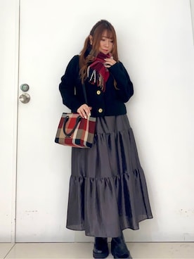 「アイテム（トートバッグ、レッド系）」を使った、ブルーレーベル・クレストブリッジ公式さん（レディース・152cm）の冬コーディネート