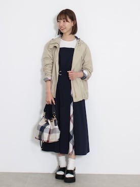 「BLUE LABEL CRESTBRIDGE（ブルーレーベルクレストブリッジ）のアイテム」を使った、ブルーレーベル・クレストブリッジ公式さん（レディース・159cm）の春コーディネート