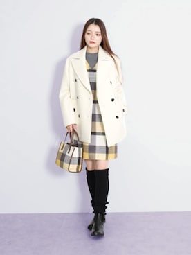 「アイテム（ピーコート、ホワイト系）」を使った、ブルーレーベル・クレストブリッジ公式さん（レディース・163cm）の秋コーディネート