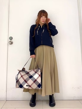 バーバリー ブルーレーベル シャンブレートロピカルフレアスカート　38 BLUE LABEL CRESTBRIDGE（ブルーレーベルクレストブリッジ）の