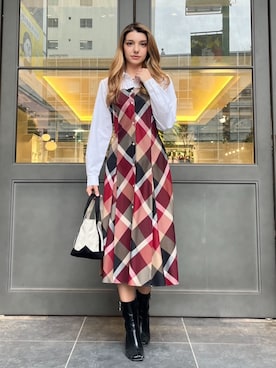 「BLUE LABEL CRESTBRIDGE（ブルーレーベルクレストブリッジ）のアイテム」を使った、ブルーレーベル・クレストブリッジ公式さん（レディース・161cm）の春コーディネート