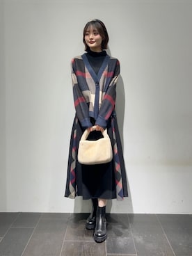 ブルーレーベル・クレストブリッジ公式さんのコーディネート