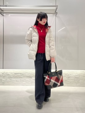「アイテム（ダウンジャケット/コート、ベージュ系）」を使った、ブルーレーベル・クレストブリッジ公式さん（レディース・157cm）の秋コーディネート