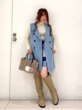 「アイテム（キーホルダー、ホワイト系）」を使った、ブルーレーベル・クレストブリッジ公式さん（レディース・152cm）の秋コーディネート