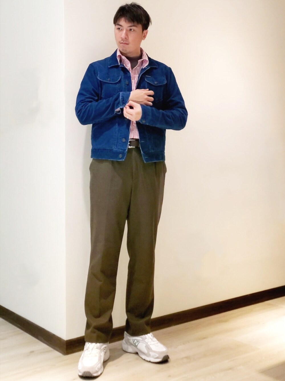 「ほめられ本命コーデ」｜「BROOKS BROTHERSのアイテム（ライダースジャケット、ブルー系）」を使った、mads Kaoさん（メンズ・178cm）の冬コーディネートの1枚目の写真