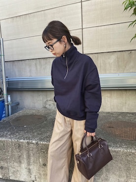 「アイテム（スラックス、ベージュ系）」を使った、RANDEBOO  OFFICIALさん（レディース・154cm）の秋コーディネート