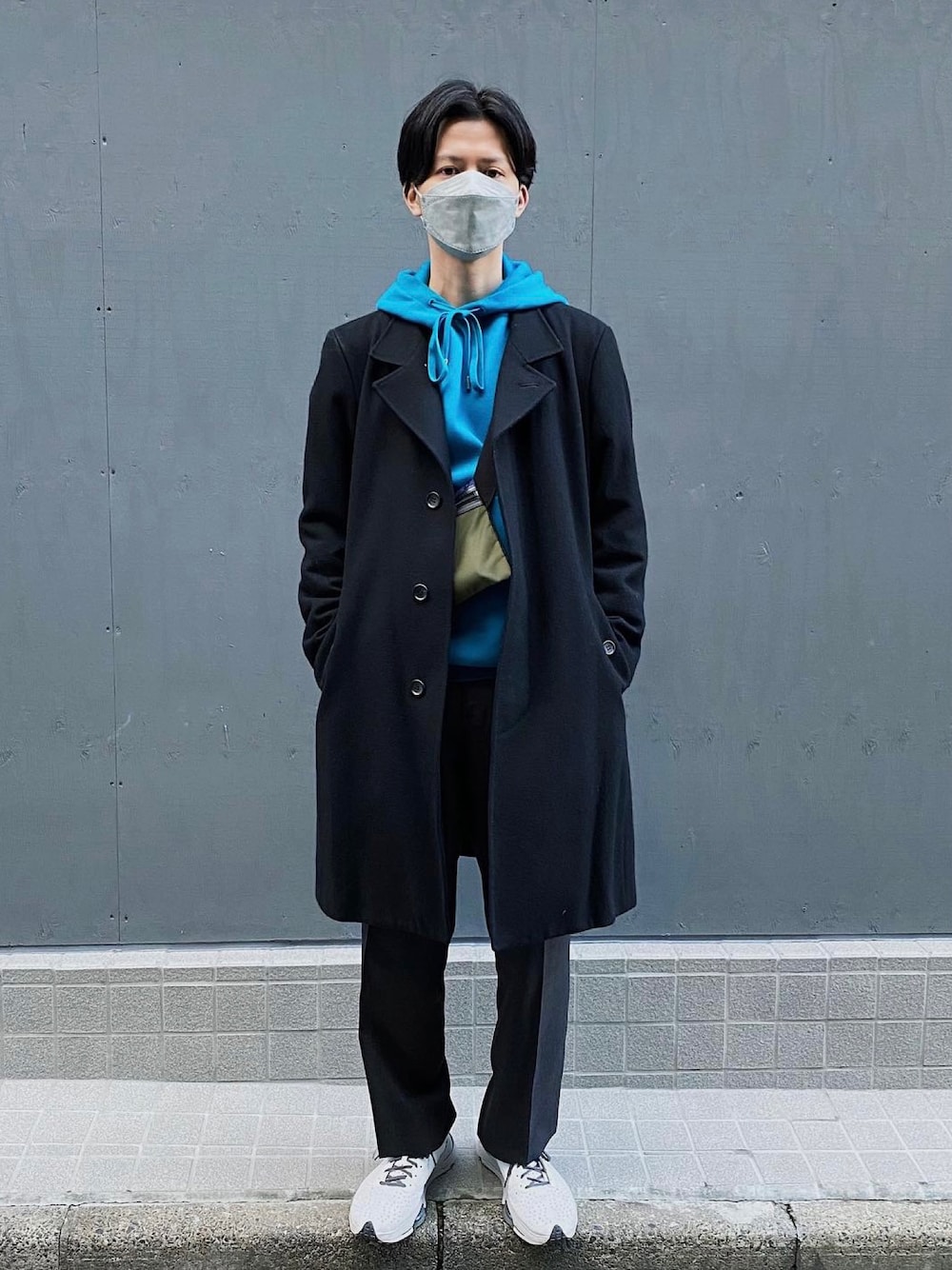 ISSEY MIYAKEのチェスターコートを使ったメンズ人気ファッション