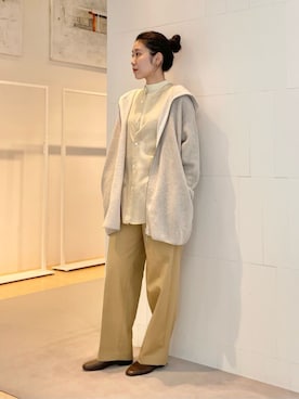 「アイテム（チノパンツ）」を使った、Sato_TOMORROWLANDさん（レディース・162cm）の秋コーディネート