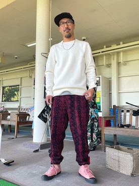 「アイテム（スウェットパンツ、レッド系）」を使った、ゆうしゃさん（メンズ・178cm）の秋コーディネート