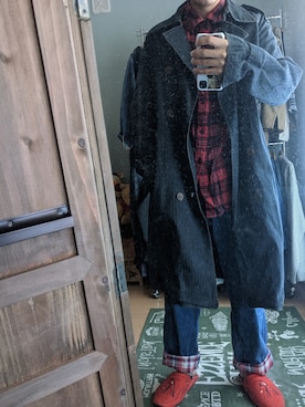「Levi's（リーバイス）のアイテム（トレンチコート）」を使った、ハンバーガー【古着×イラスト人間】さん（メンズ・175cm）の秋コーディネート