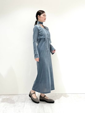 「アイテム（パンプス、グレー系）」を使った、himiko_officialさん（レディース・166cm）の秋コーディネート