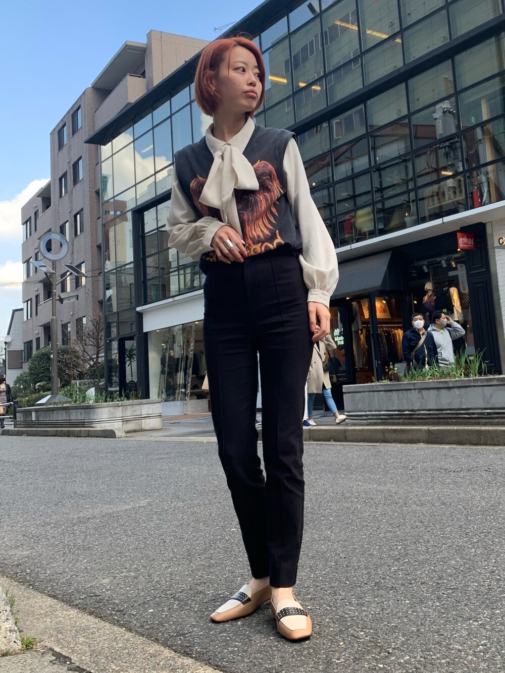 himiko_official(卑弥呼)|HIMIKOのローファーを使ったコーディネート