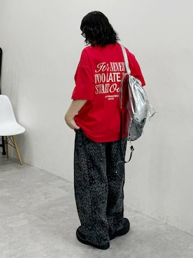 「アイテム（バックパック/リュック、シルバー系）」を使った、Naoさん（レディース・159cm）の春コーディネート