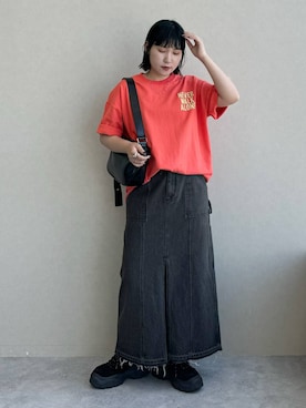 「アイテム（デニムスカート）」を使った、Naoさん（レディース・159cm）の春コーディネート