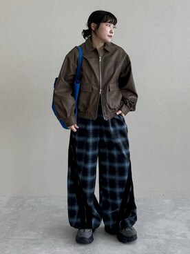 「PBLIM（ページボーイリム）のアイテム（スラックス）」を使った、Naoさん（レディース・159cm）の秋コーディネート