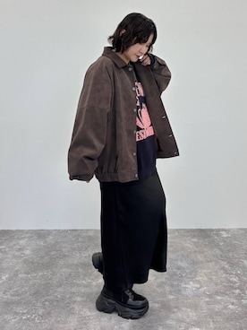 「LEPSIM（レプシィム）のストレッチサテンスカート　497324（スカート）」を使った、Naoさん（レディース・159cm）の秋コーディネート