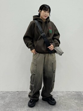 「アイテム（スウェット）」を使った、Naoさん（レディース・159cm・20代）の秋コーディネート