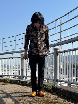 「SUGAR CANE（シュガーケーン）のアイテム（デニムパンツ、ブラック系）」を使った、拓さん（メンズ・182cm）の春コーディネート
