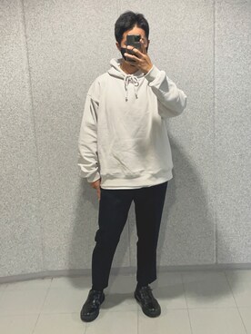 「パーカーコーデ」｜「アイテム（セットアップ）」を使った、チューワさん（メンズ・175cm）の秋コーディネート
