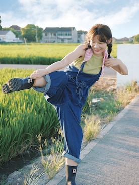 「アイテム（サロペット/オーバーオール）」を使った、aBASTILLEhippoさん（レディース・165cm）の秋コーディネート