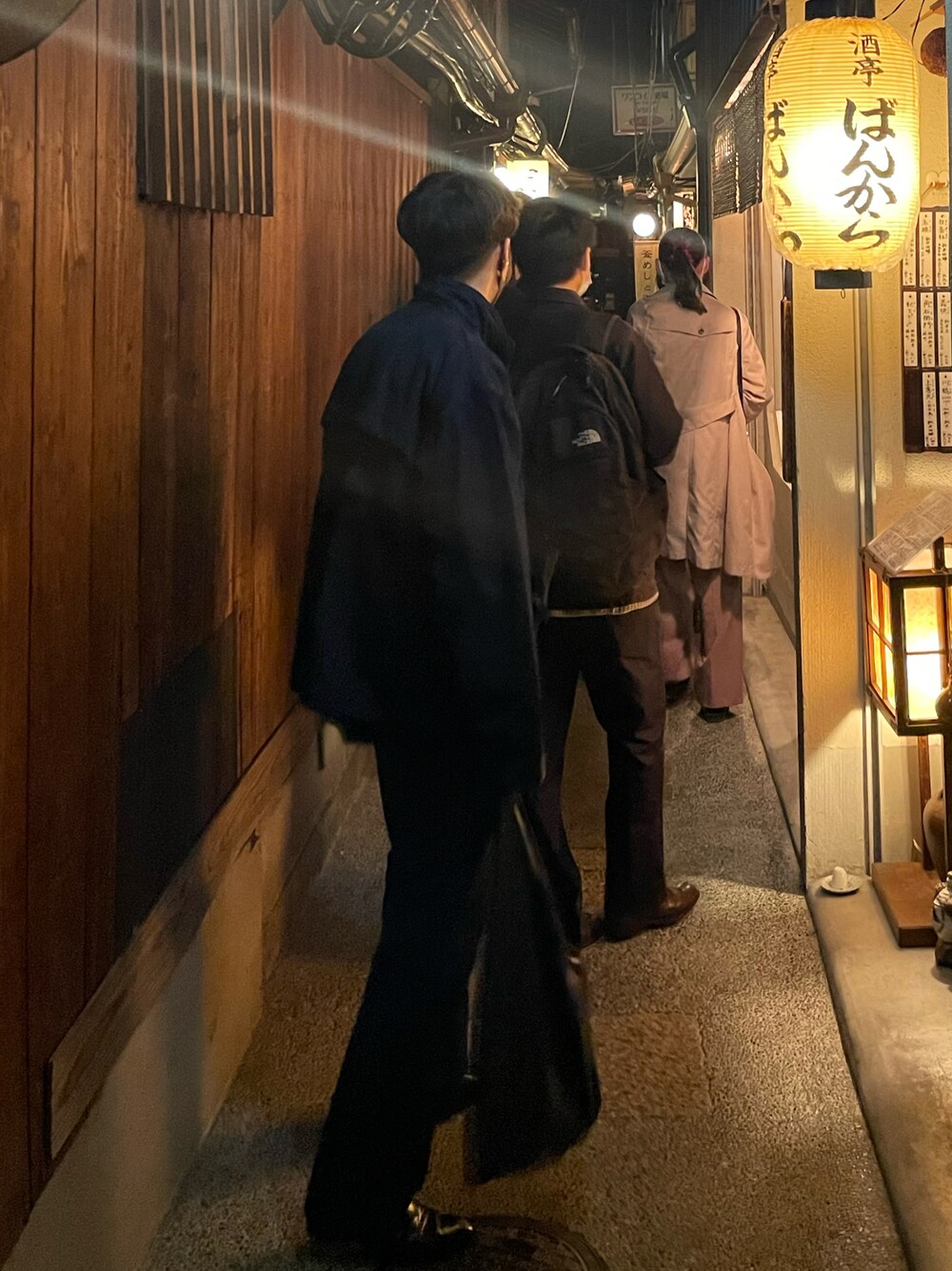 「カジュアルコーデ、シンプルコーデ、おしゃれさんと繋がりたい、オトナカジュアル、デニム、MOBTARIA、夏、MM6、春コーデ、ootd、モノトーン、相互フォロー、大人カジュアル、大人コーデ、シンプル」｜「mobtariaのアイテム（ミリタリージャケット、ブルー系）」を使った、hiragiさん（メンズ・178cm）の春コーディネートの1枚目の写真