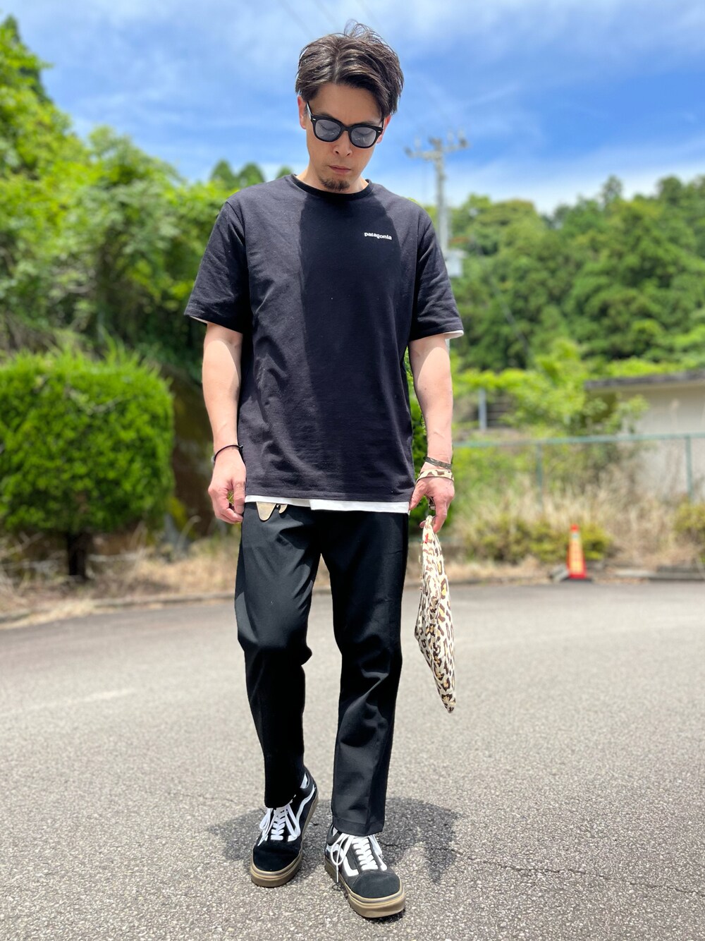 ヘアゴムを使った「オールドスクール」のメンズ人気ファッション