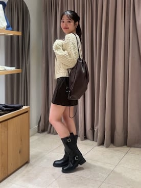「アイテム（バックパック/リュック）」を使った、ヨシヤマ アヤカさん（レディース・160cm）の秋コーディネート